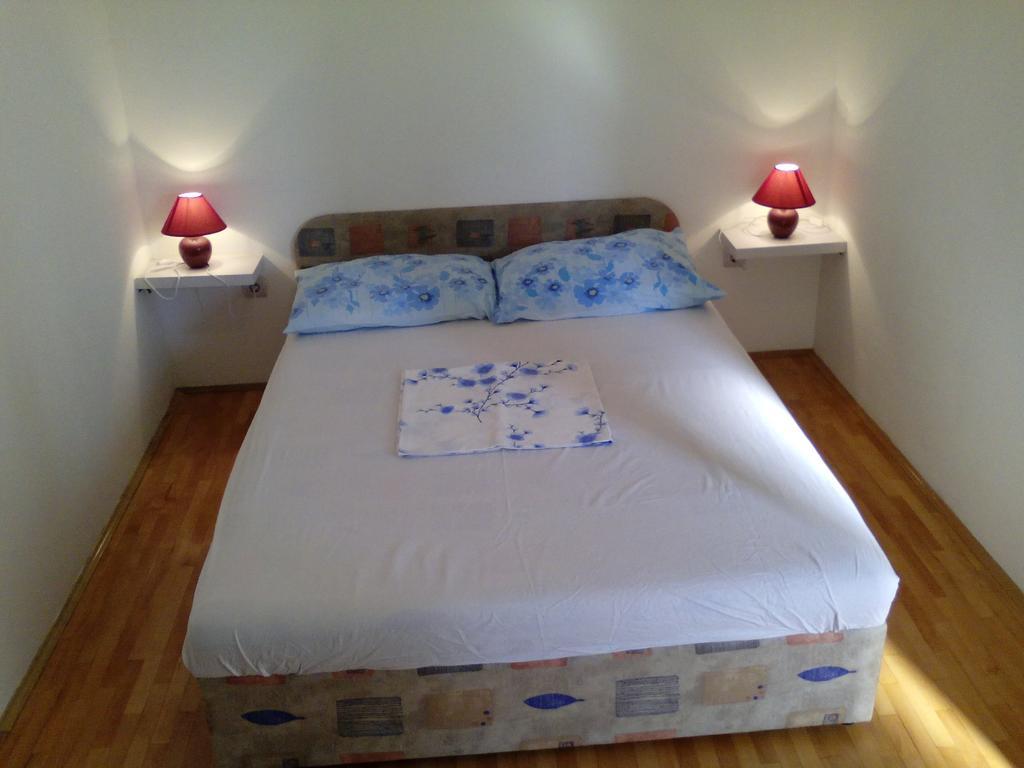 Apartments Karla Slatine Cameră foto